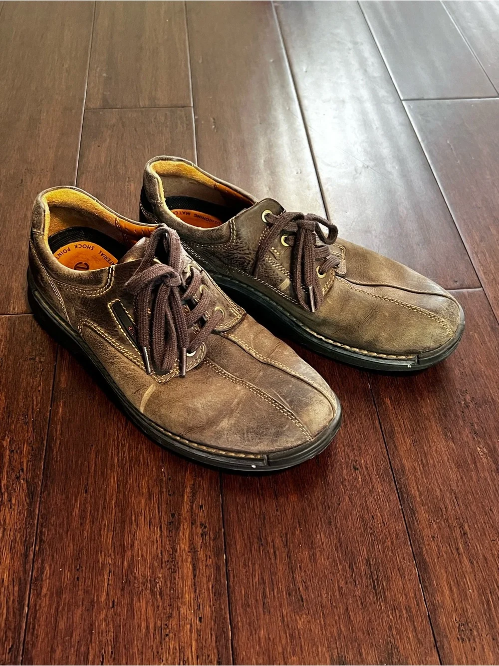 ECCO Men's Casual Lace-Up Leather Shoes in Brown